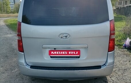 Hyundai Grand Starex Grand Starex I рестайлинг 2, 2010 год, 1 350 000 рублей, 6 фотография