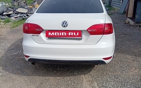 Volkswagen Jetta VI, 2013 год, 850 000 рублей, 4 фотография