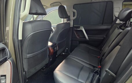 Toyota Land Cruiser Prado 150 рестайлинг 2, 2017 год, 4 600 000 рублей, 10 фотография