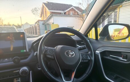 Toyota RAV4, 2019 год, 2 500 000 рублей, 9 фотография
