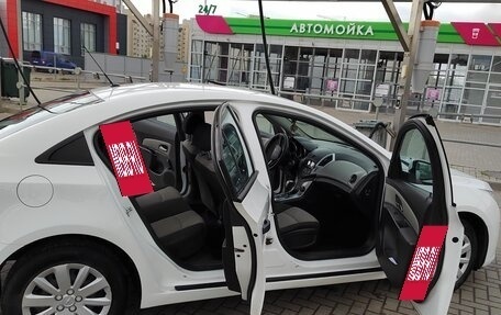 Chevrolet Cruze II, 2013 год, 870 000 рублей, 11 фотография