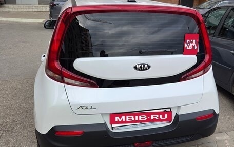 KIA Soul III, 2020 год, 1 990 000 рублей, 5 фотография
