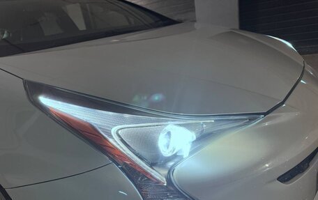 Toyota Prius IV XW50, 2018 год, 1 999 999 рублей, 10 фотография