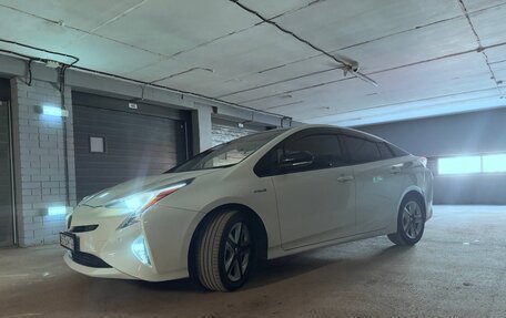 Toyota Prius IV XW50, 2018 год, 1 999 999 рублей, 9 фотография