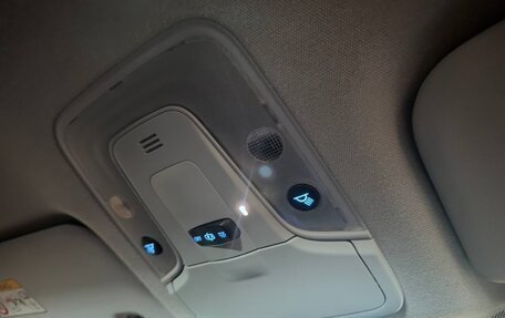 Toyota Prius IV XW50, 2018 год, 1 999 999 рублей, 21 фотография