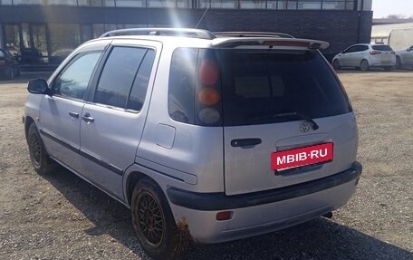 Toyota Raum I, 1997 год, 285 000 рублей, 2 фотография