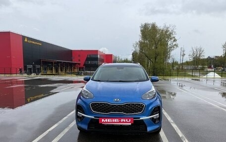 KIA Sportage IV рестайлинг, 2019 год, 2 300 000 рублей, 2 фотография