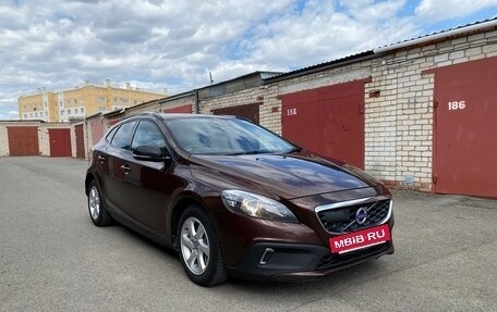 Volvo V40 Cross Country I, 2015 год, 1 250 000 рублей, 3 фотография