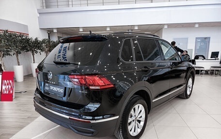 Volkswagen Tiguan II, 2021 год, 3 253 000 рублей, 6 фотография