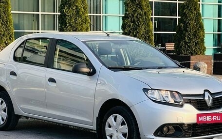 Renault Logan II, 2018 год, 789 990 рублей, 1 фотография