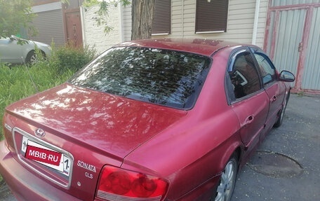 Hyundai Sonata IV рестайлинг, 2004 год, 280 000 рублей, 2 фотография