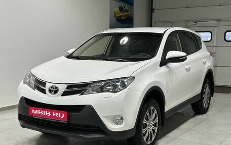Toyota RAV4, 2013 год, 2 079 900 рублей, 2 фотография