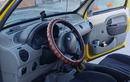 Renault Kangoo II рестайлинг, 2001 год, 520 000 рублей, 9 фотография