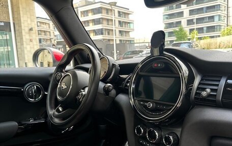 MINI Hatch, 2019 год, 2 950 000 рублей, 6 фотография