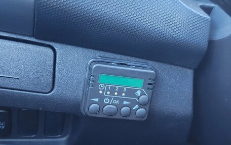 Mitsubishi Outlander III рестайлинг 3, 2007 год, 1 400 000 рублей, 13 фотография