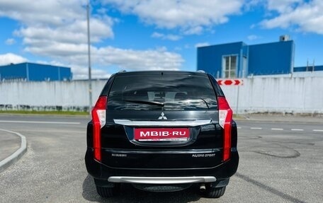 Mitsubishi Pajero Sport III рестайлинг, 2018 год, 3 000 000 рублей, 5 фотография