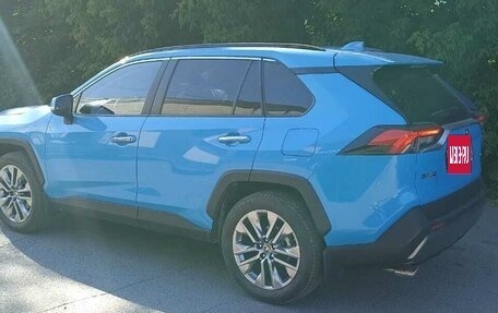 Toyota RAV4, 2019 год, 3 125 000 рублей, 8 фотография