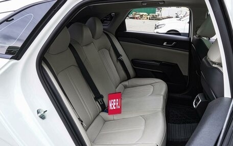 KIA K5, 2022 год, 3 400 000 рублей, 7 фотография