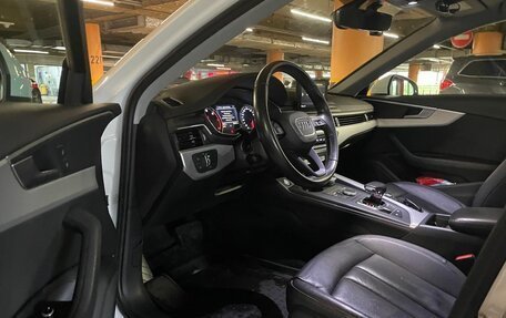 Audi A4, 2018 год, 2 500 000 рублей, 6 фотография