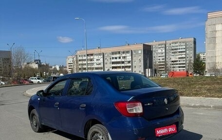 Renault Logan II, 2015 год, 355 000 рублей, 2 фотография