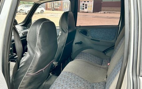 Chevrolet Niva I рестайлинг, 2005 год, 330 000 рублей, 9 фотография