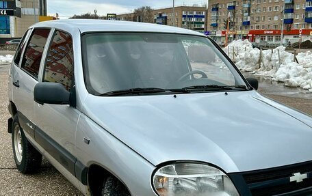 Chevrolet Niva I рестайлинг, 2005 год, 330 000 рублей, 12 фотография