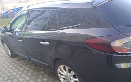 Renault Megane III, 2010 год, 550 000 рублей, 2 фотография