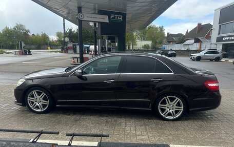 Mercedes-Benz E-Класс, 2011 год, 1 370 000 рублей, 3 фотография