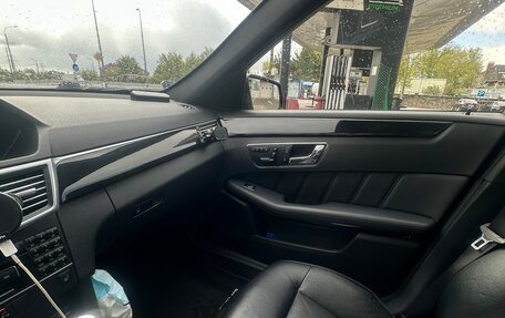 Mercedes-Benz E-Класс, 2011 год, 1 370 000 рублей, 13 фотография