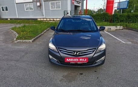Hyundai Solaris II рестайлинг, 2016 год, 1 100 000 рублей, 2 фотография