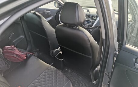 Hyundai Solaris II рестайлинг, 2016 год, 1 100 000 рублей, 18 фотография