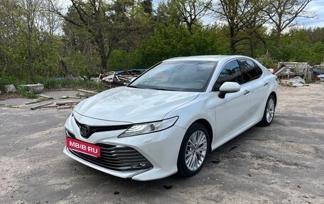 Toyota Camry, 2018 год, 3 500 000 рублей, 6 фотография