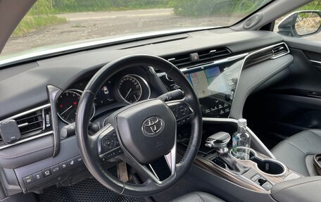 Toyota Camry, 2018 год, 3 500 000 рублей, 14 фотография