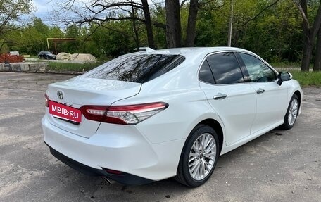 Toyota Camry, 2018 год, 3 500 000 рублей, 8 фотография