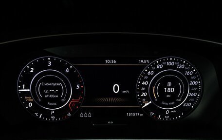 Volkswagen Tiguan II, 2018 год, 2 385 000 рублей, 12 фотография