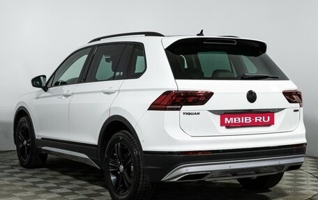 Volkswagen Tiguan II, 2018 год, 2 385 000 рублей, 7 фотография