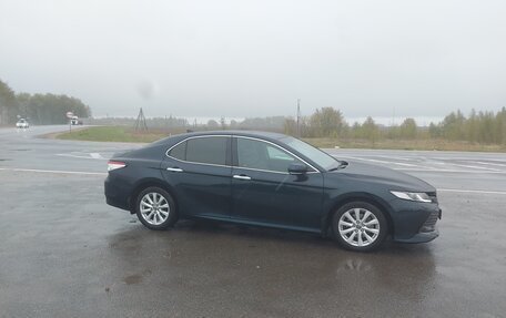 Toyota Camry, 2018 год, 3 050 000 рублей, 5 фотография