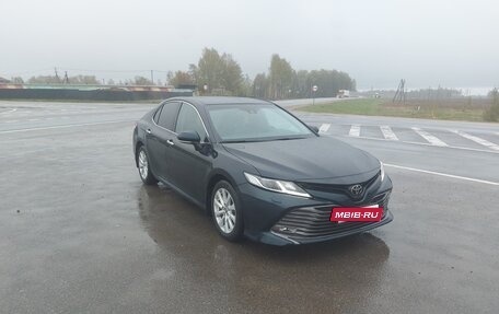 Toyota Camry, 2018 год, 3 050 000 рублей, 4 фотография