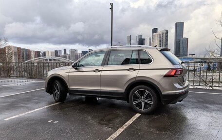 Volkswagen Tiguan II, 2017 год, 2 050 000 рублей, 2 фотография
