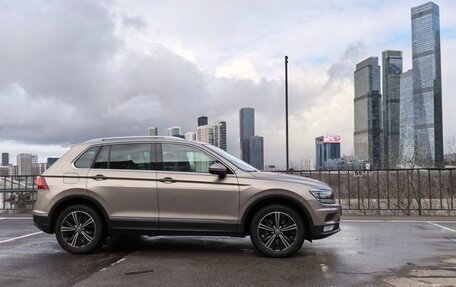 Volkswagen Tiguan II, 2017 год, 2 050 000 рублей, 6 фотография