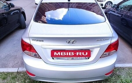 Hyundai Solaris II рестайлинг, 2012 год, 930 000 рублей, 3 фотография