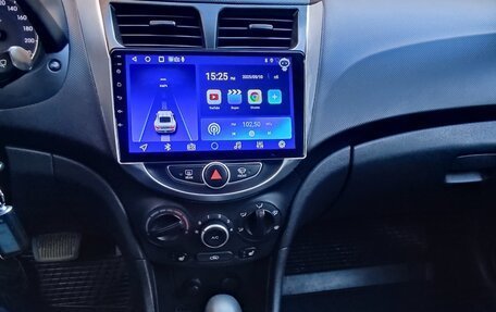 Hyundai Solaris II рестайлинг, 2012 год, 930 000 рублей, 8 фотография