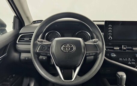 Toyota Camry, 2021 год, 2 645 000 рублей, 12 фотография