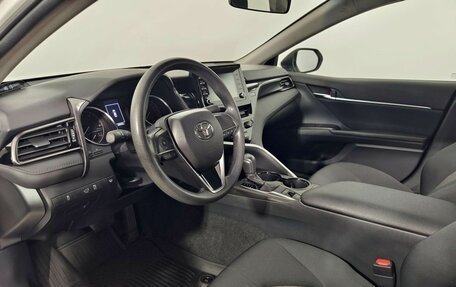 Toyota Camry, 2021 год, 2 645 000 рублей, 19 фотография