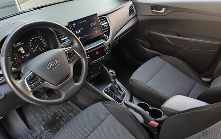 Hyundai Solaris II рестайлинг, 2021 год, 1 600 000 рублей, 9 фотография