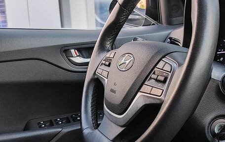 Hyundai Solaris II рестайлинг, 2021 год, 1 600 000 рублей, 13 фотография