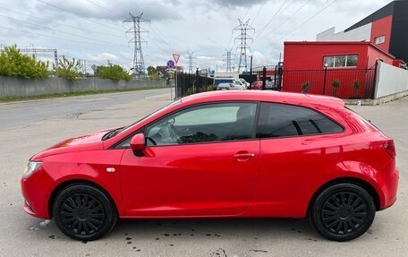 SEAT Ibiza IV рестайлинг 2, 2012 год, 890 000 рублей, 3 фотография