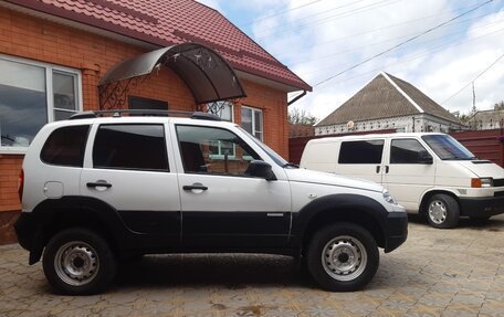 Chevrolet Niva I рестайлинг, 2020 год, 859 000 рублей, 3 фотография