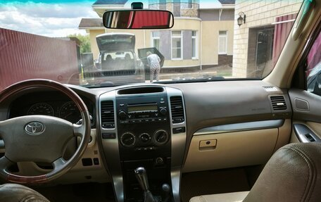 Toyota Land Cruiser Prado 120 рестайлинг, 2005 год, 1 850 000 рублей, 3 фотография