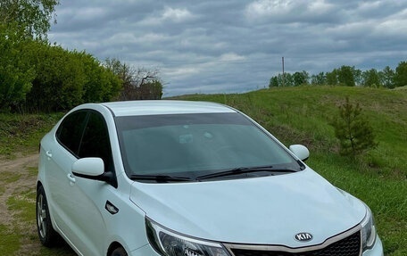 KIA Rio III рестайлинг, 2016 год, 1 120 000 рублей, 2 фотография